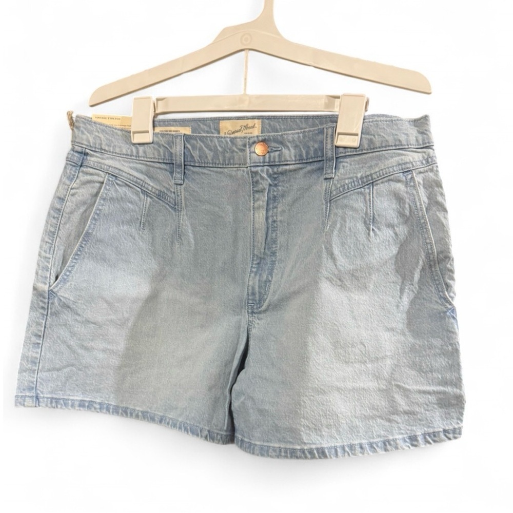Universal Thread Light Blue Jean Shorts
